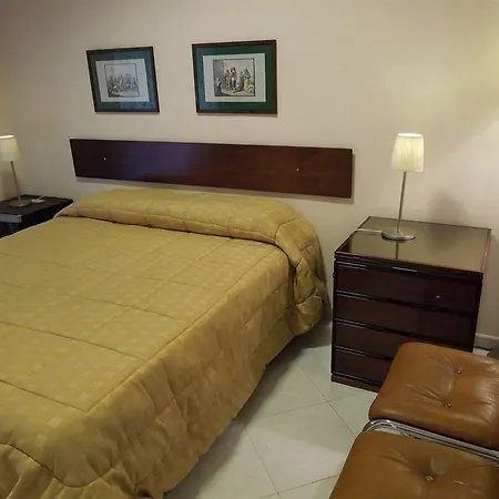 Regina Suite 3*