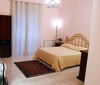 Regina Suite