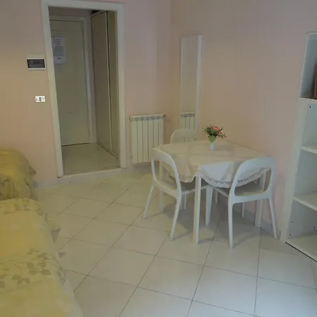 Guest house Regina Suite 3*